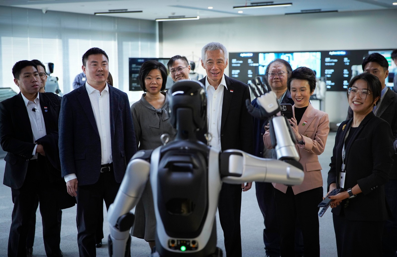 Singapore's Senior Minister  Lee Hsien L...